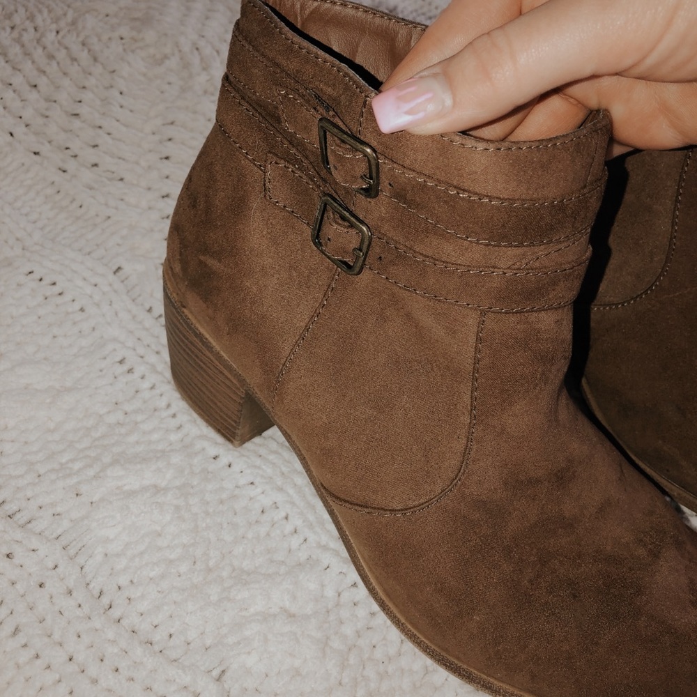 caramel short heeled boots